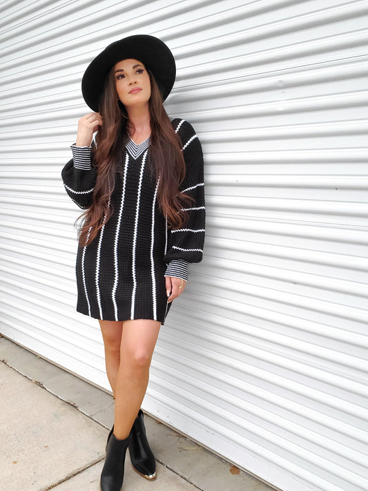 Nina Striped V-Neck Long Sleeve Dress