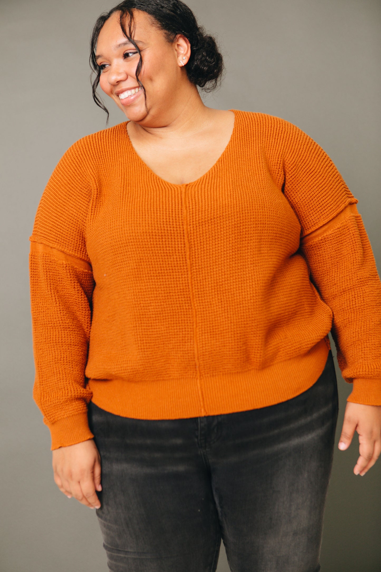 Amber Acclaim V-Neck Textured Sweater (S-3XL)