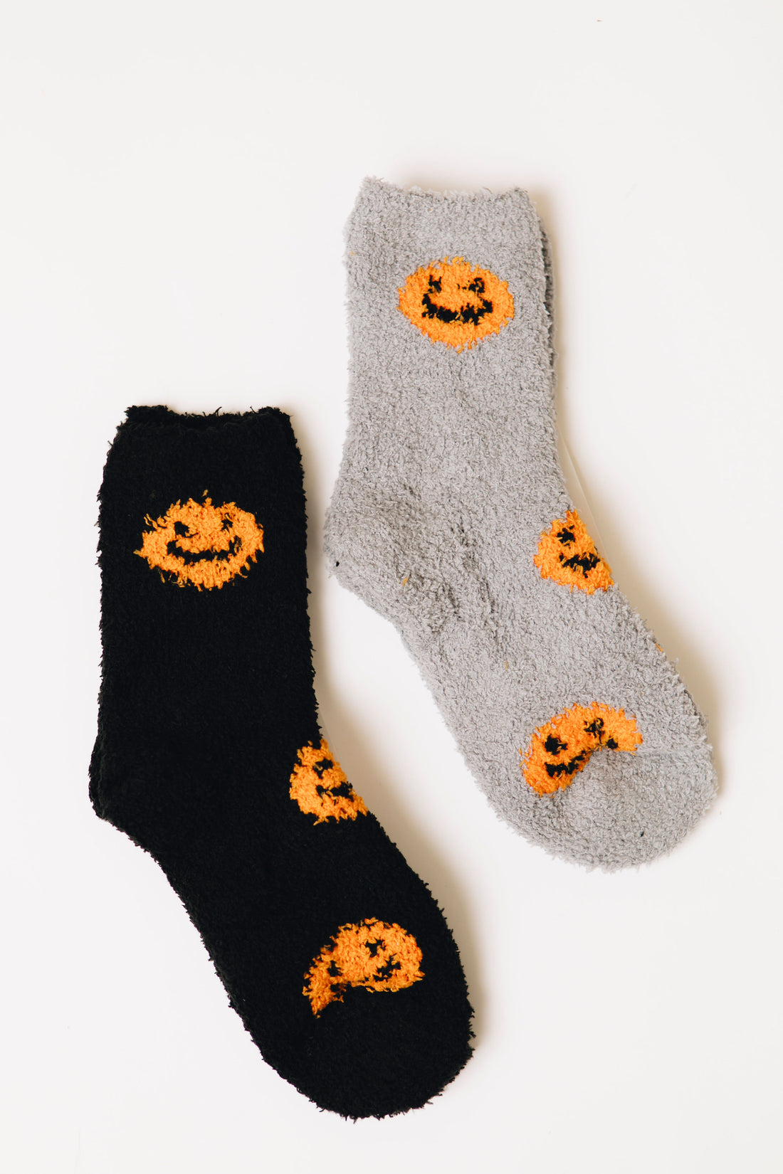 Doorbuster - Smiley Face Cozy Plush Socks (OS)
