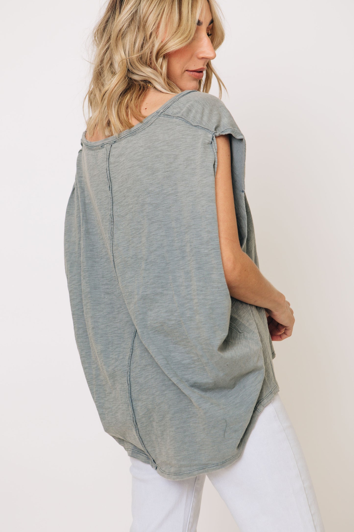 Mineral Washed Solid Sleeve Top (S-L)