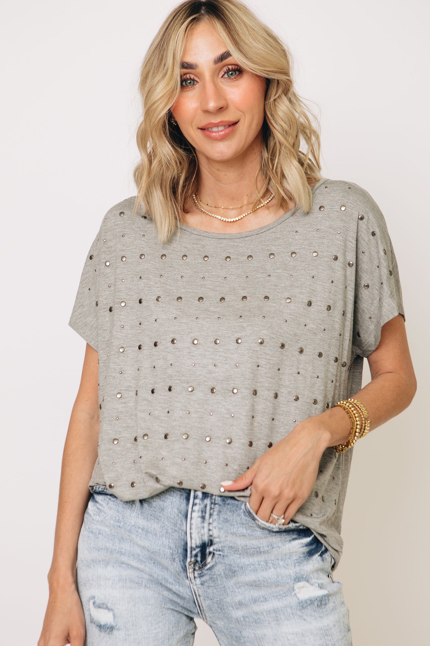 Loose Short Sleeve Top with Studs (S-3XL)