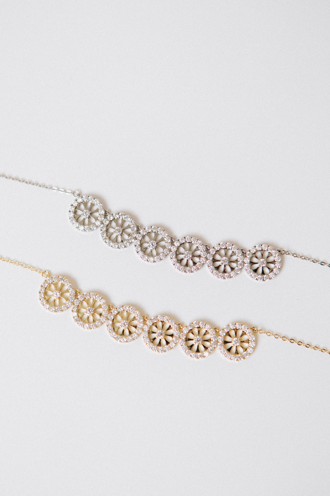 Ivy Exclusive - Daisy Baby Charm Necklace