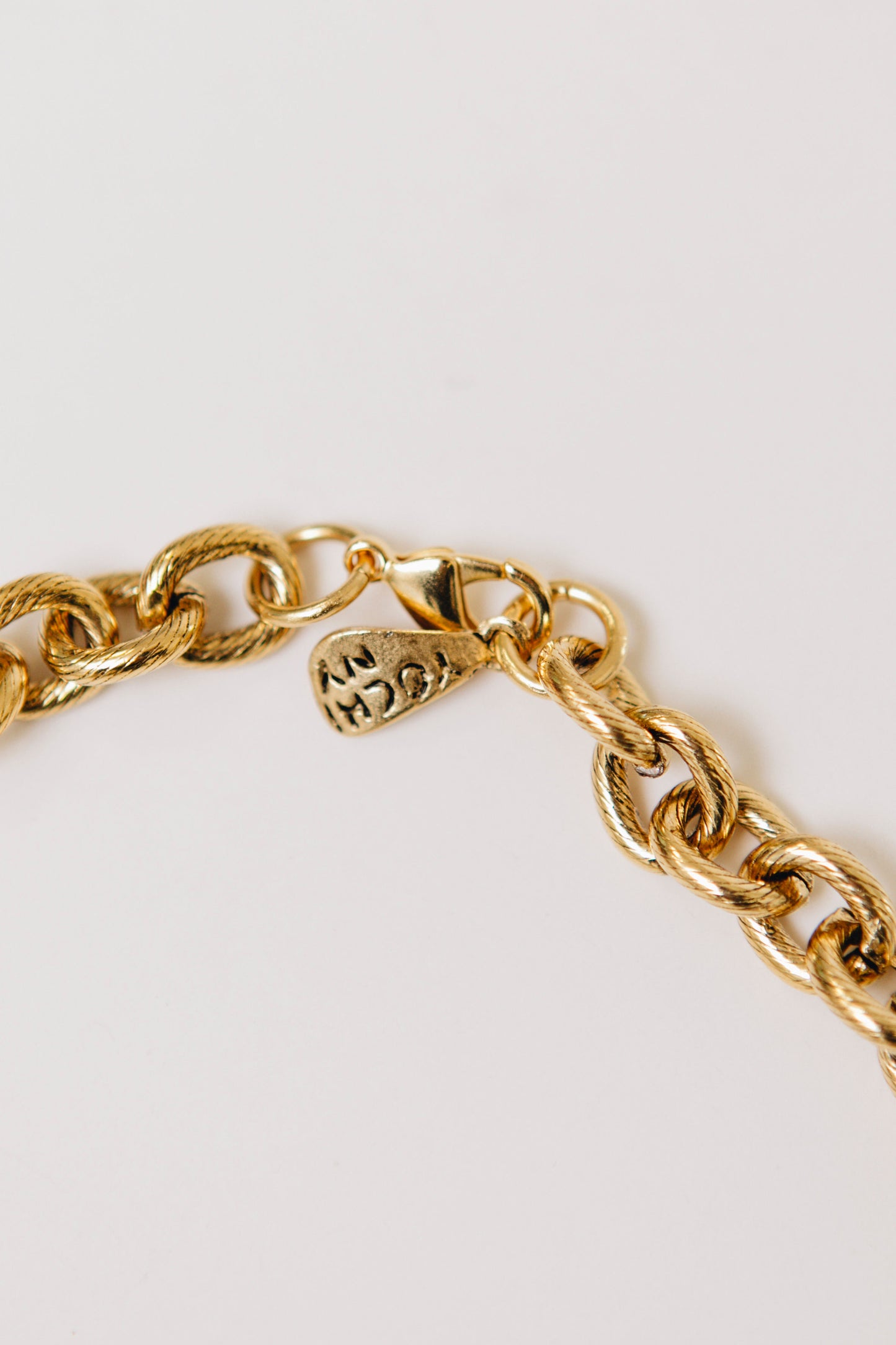 Bobcat Large Flat Pendant Chain Necklace